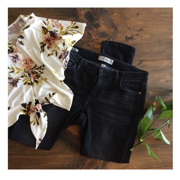 Calvin Klein Jeans Denim - Calvin Klein Black Skinny Ankle Capris Jeans